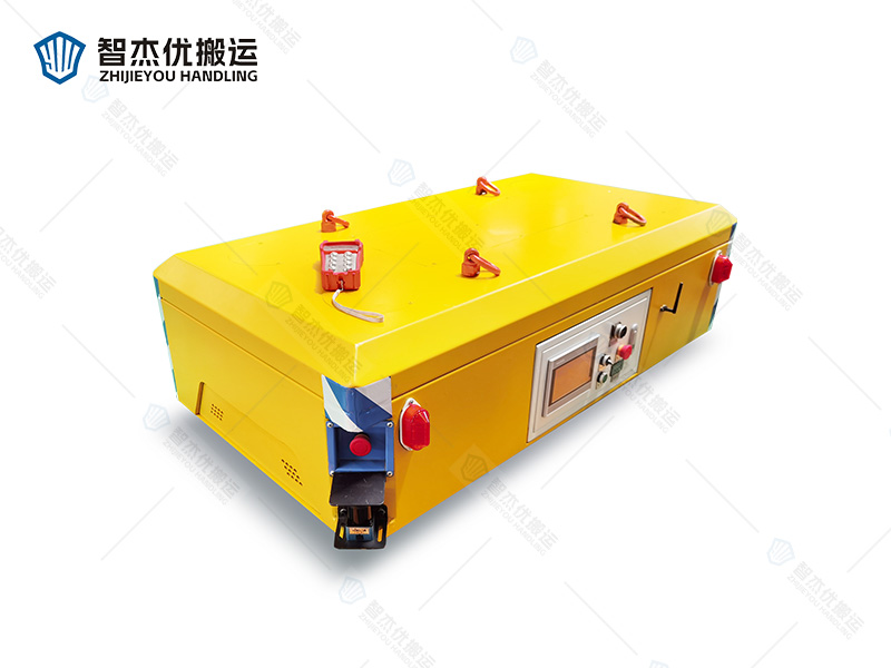 舵輪全向移動無軌車